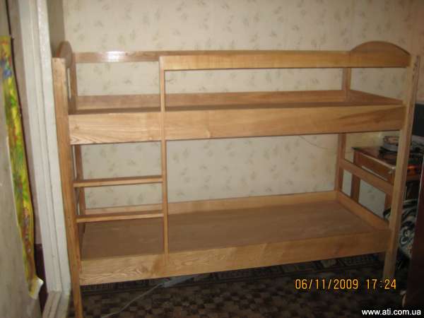 Двухъярусная кровать из дерева недорого