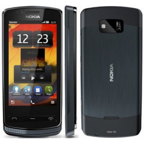 Nokia 700