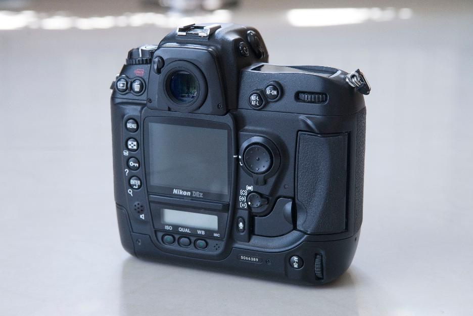 NiKON D2X