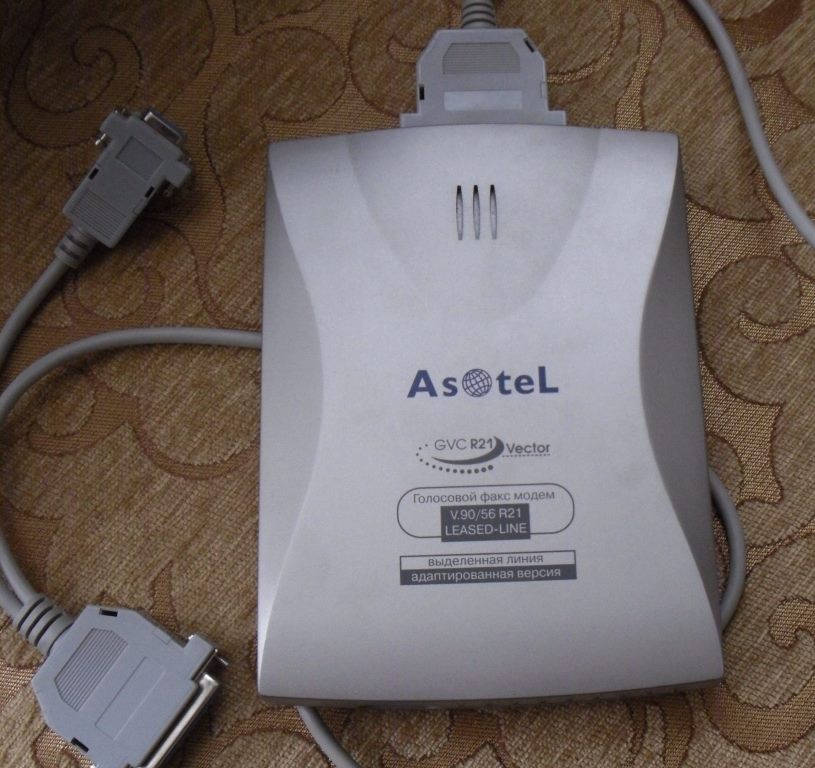 Голосовой факс-модем внешний Asotel GVC R21 Vektor