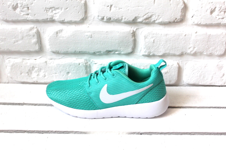Женские кроссовки Nike Roshe Run (Green)