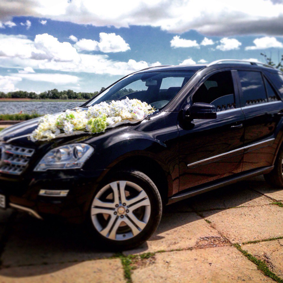 АРЕНДА, ПРОКАТ АВТОМОБИЛЯ НА СВАДЬБУ, МЕРСЕДЕС МЛ 350, ВИАНО 300