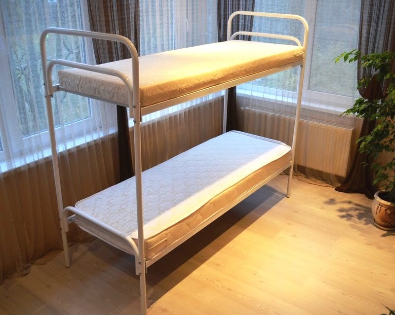 Кровати металлические бюджетные. Недорогая двухъярусная кровать.