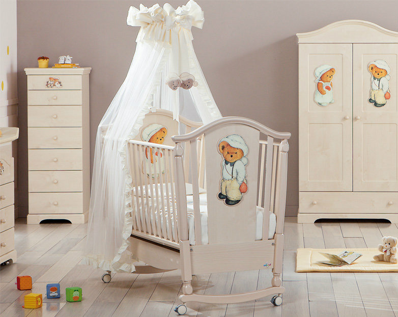 Итальянская мебель для детских комнат: кроватки, кровати, пеленальные столики, шкафы, комоды, столы, стулья