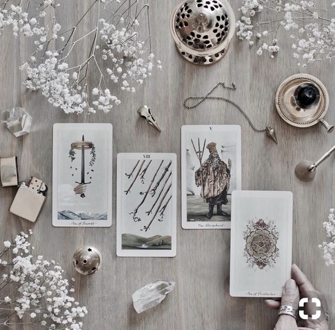 T a p o л o г  Светлана. Н у м е р о л о г и я