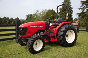 Мини-трактор Branson-3520R