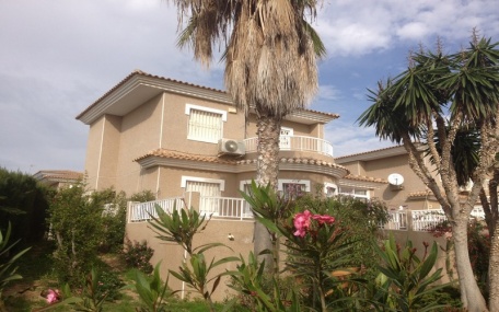 Продам дом в г. Торревьеха