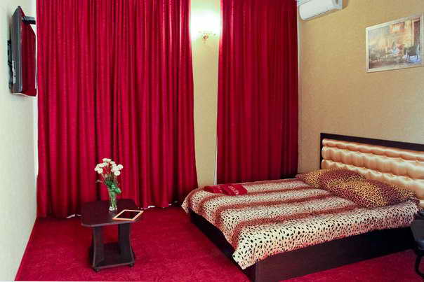 Отель Рио в Симферополе - уютные номера, доступные цены.